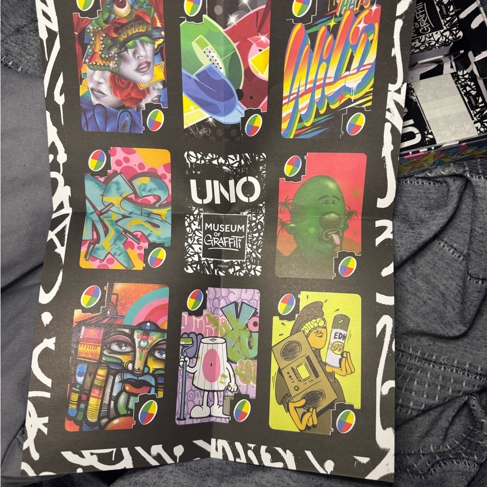 Mattel UNO Card Game - Exclusive Museum of Graffiti - Picture 6 of 11
